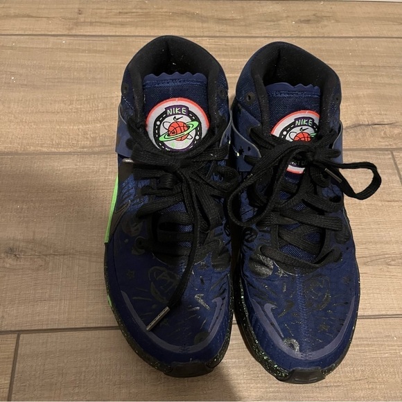 Nike KD 13 Planet of Hoops Midnight Blue/ Black/ Electric Green Size 8 - Picture 3 of 9